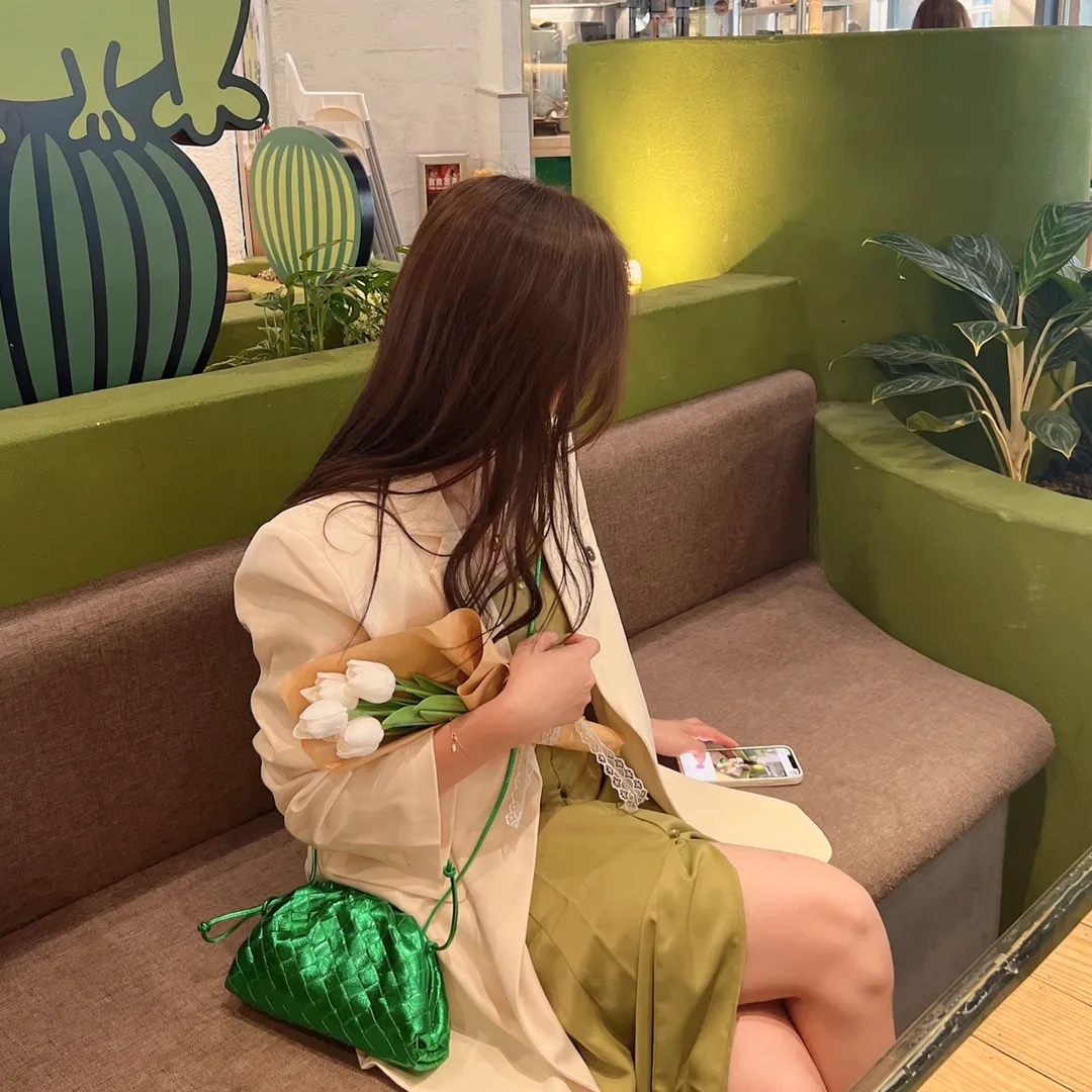 #自家小妹 Upper body renderings Spring is coming. It should be green when it’s green.